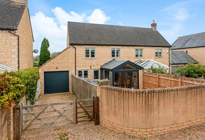 3 Bedroom House For Sale In Castle Nurseries, Chipping Campden, GL55