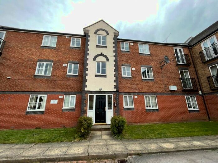 2 Bedroom Flat To Rent In Lancelot Court, Hull, East Riding Of Yorkshire, HU9