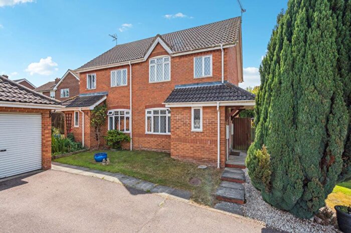 3 Bedroom Semi-Detached House For Sale In Bye Road, Lidlington, MK43