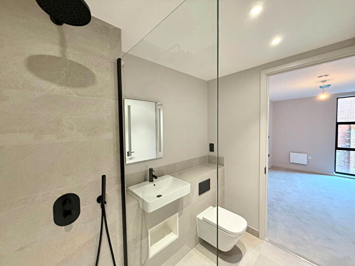 2 Bedroom Apartment For Sale In The Pressworks, Northwood Street, Jewellery Quarter, B3