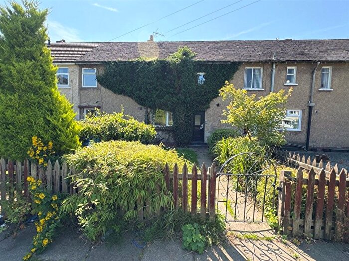 3 Bedroom Terraced House For Sale In Birtwistle Avenue, Colne, BB8