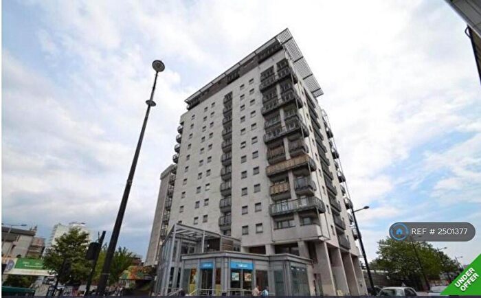 1 Bedroom Flat To Rent In Queen Street, Cardiff, CF10