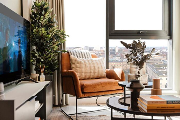 2 Bedroom Apartment To Rent In Holland Street, Glasgow, Glasgow City, G2