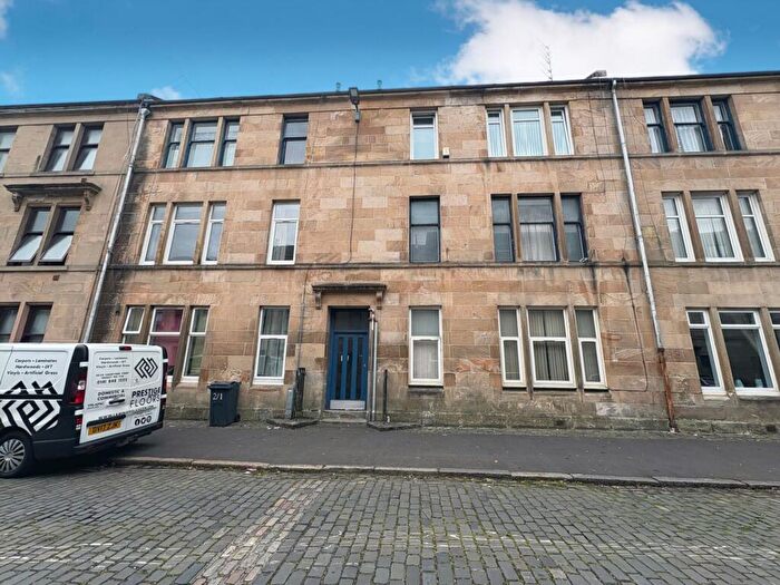 2 Bedroom Flat To Rent In Stock Street, Paisley, PA2