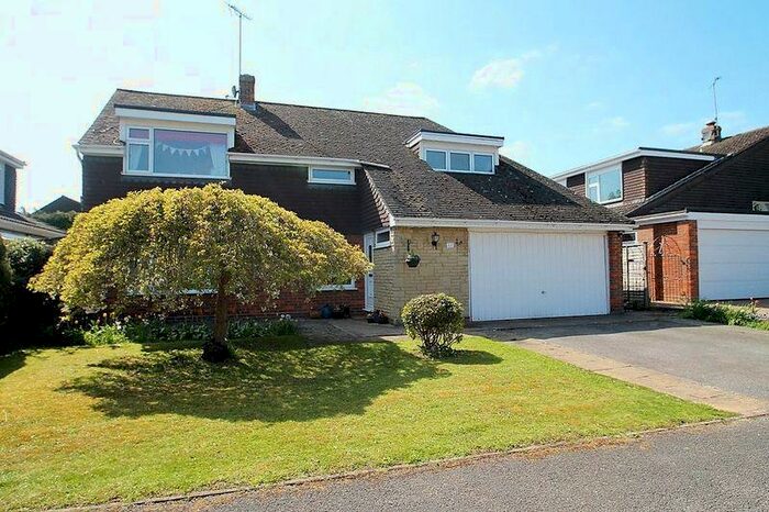 4 Bedroom Detached House To Rent In Good Intent, Edlesborough, Buckinghamshire, LU6