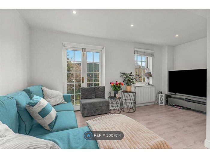 2 Bedroom End Of Terrace House To Rent In Cherwell Wharf, Banbury, OX16