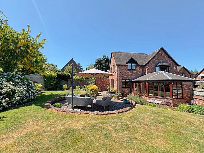2 Bedroom Detached House For Sale In Stone House Mews, Leek Wootton, CV35