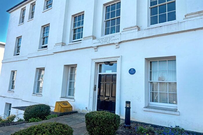 2 Bedroom Flat To Rent In Florence Court, SG14