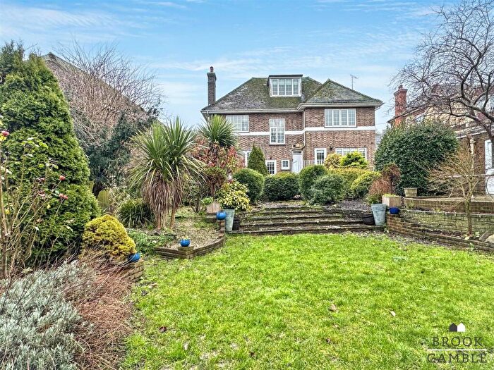 4 Bedroom Detached House For Sale In Le Brun Road, Eastbourne, BN21