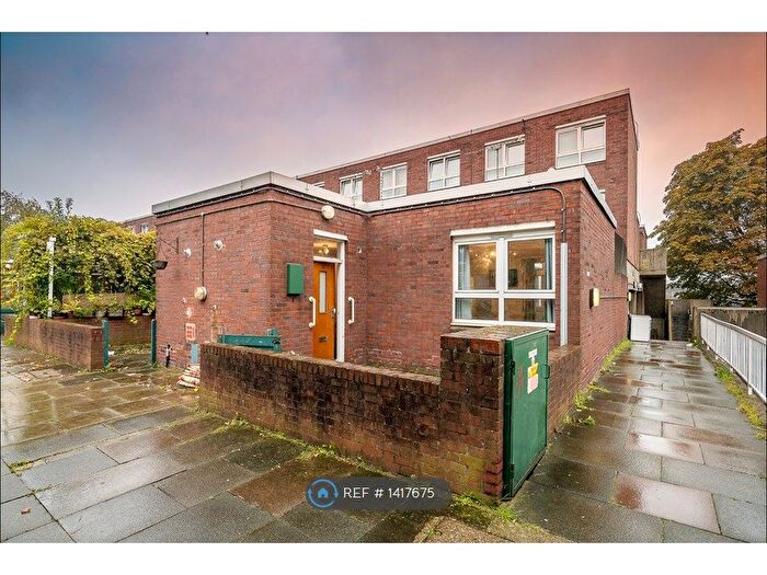 1 Bedroom End Of Terrace House To Rent In Hambrook Court, London, NW5