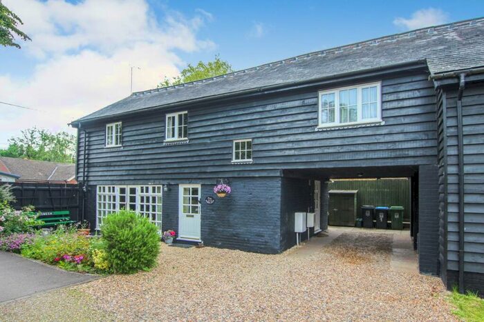 3 Bedroom Barn Conversion For Sale In Chapel Lane, Long Marston, HP23