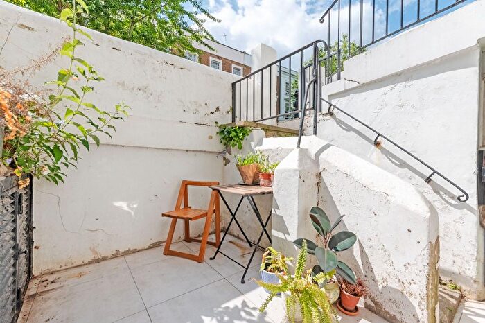 1 Bedroom Flat To Rent In Lonsdale Road, Notting Hill, W11