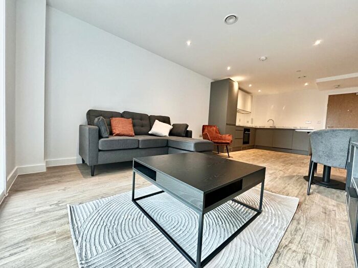 1 Bedroom Apartment To Rent In Phoenix, Saxton Lane, Leeds, LS9