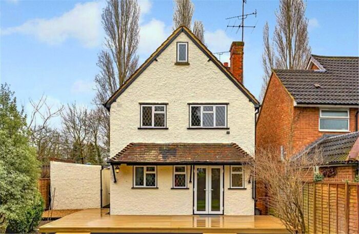3 Bedroom Detached House To Rent In Claremont Road, West Byfleet, KT14