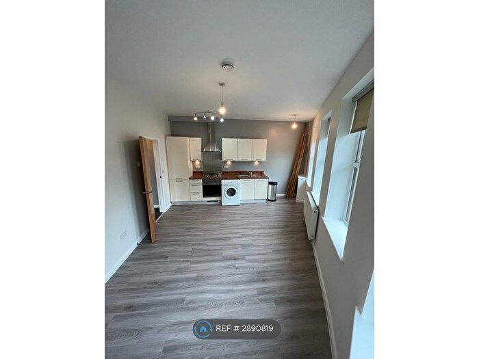 1 Bedroom Flat To Rent In Ty Mawr Road, Cardiff, CF14