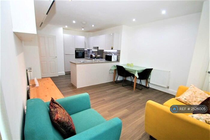 2 Bedroom Flat To Rent In Maven Court, Harrow, HA1