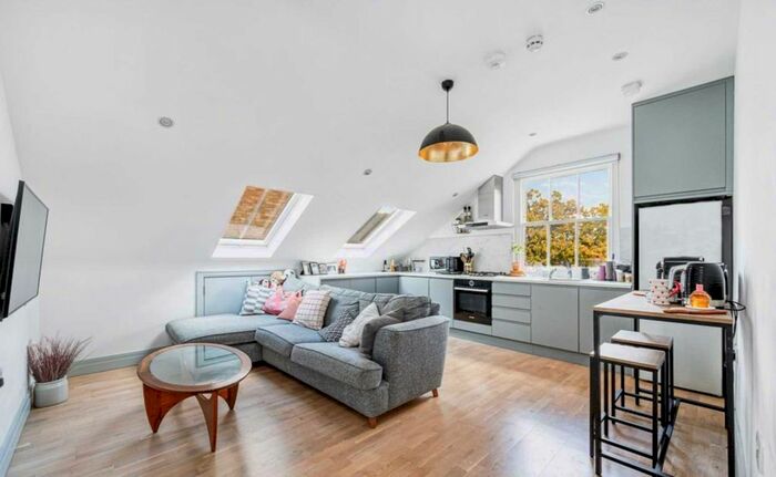 1 Bedroom Flat To Rent In Catlebar Road, London, W5