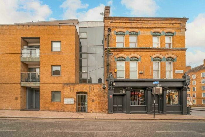 2 Bedroom Flat To Rent In Sheringham Road, Islington, N7