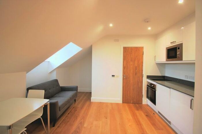 Studio To Rent In Drakes Courtyard, Kilburn, NW6