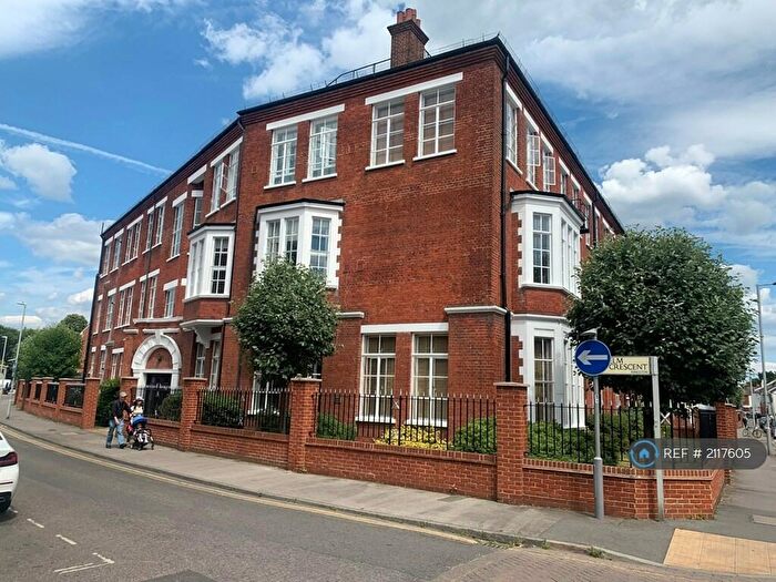 2 Bedroom Flat To Rent In Sigrist Square, Kingston Upon Thames, KT2