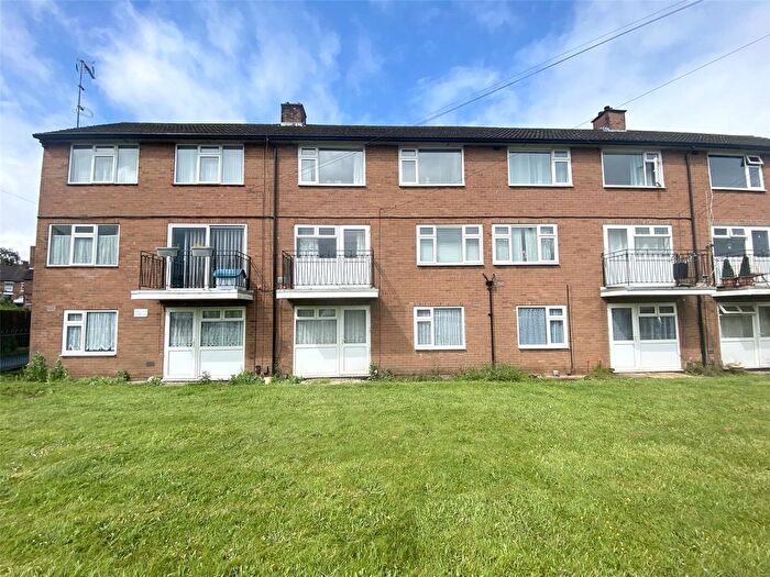 2 Bedroom Flat For Sale In Cordingley Way, Donnington, Telford, Shropshire, TF2