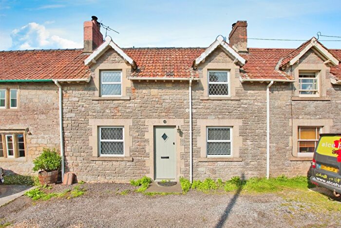 3 Bedroom Property For Sale In Dean, Dean, Shepton Mallet, BA4