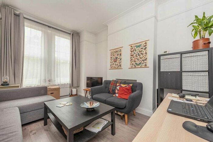 1 Bedroom Flat To Rent In Credenhill Street, London, SW16