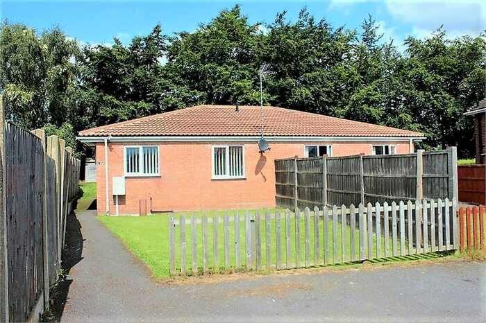 2 Bedroom Semi-Detached Bungalow To Rent In Hazel Road, Ollerton, Newark, NG22