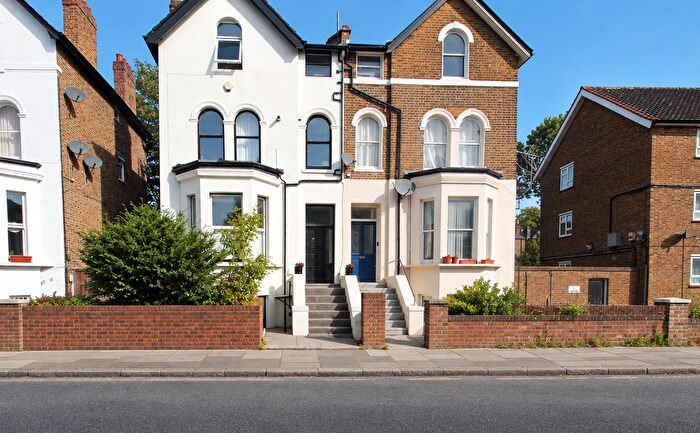 1 Bedroom Flat To Rent In Mount Pleasant Road, London, SE13