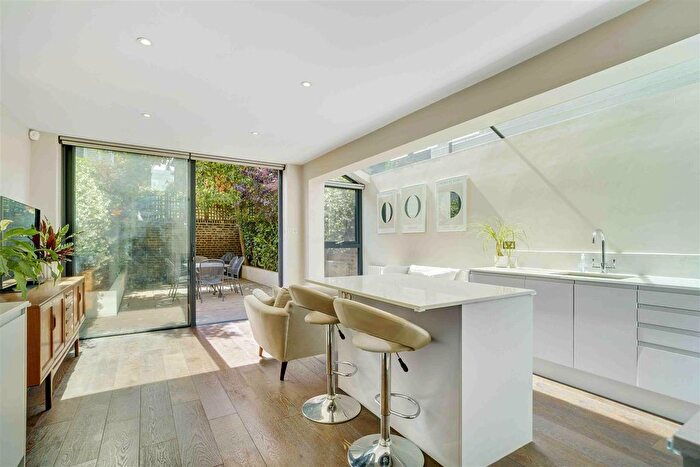 5 Bedroom Terraced House To Rent In Winchendon Road, London, SW6
