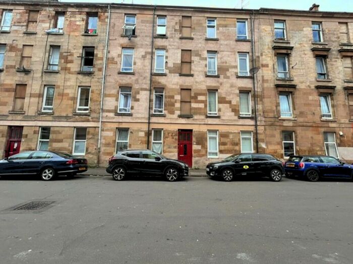 2 Bedroom Apartment To Rent In Westmoreland Street, Glasgow, G42