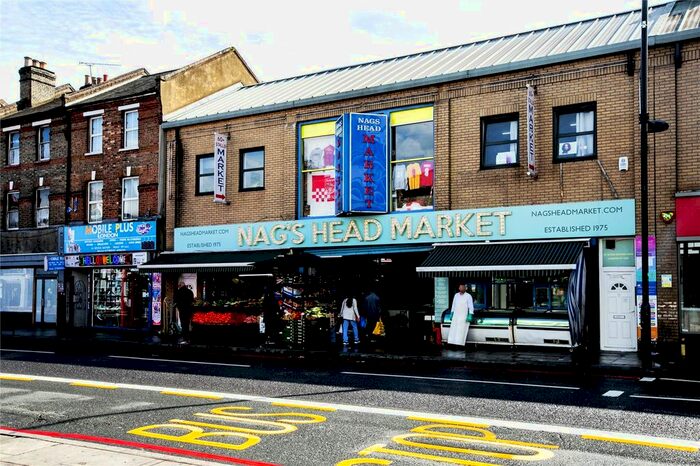 3 Bedroom Flat To Rent In Parkhurst Road, Islington, London, N7