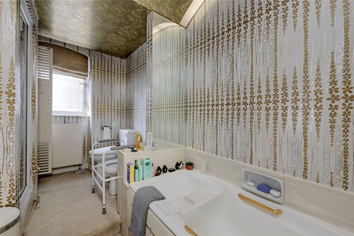 4 Bedroom Flat For Sale In Ennismore Gardens, London, SW7