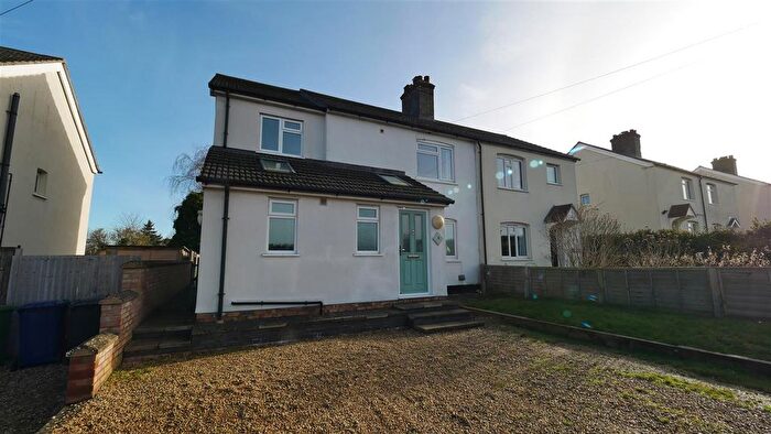 4 Bedroom Semi-Detached House To Rent In Hill Farm Road, Whittlesford, Cambridge, CB22