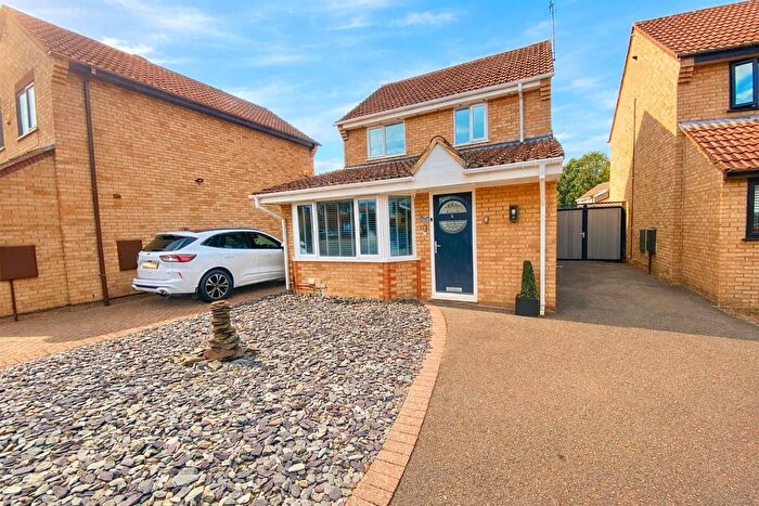 3 Bedroom Detached House For Sale In Sevenacres, Orton Brimbles, Peterborough, PE2