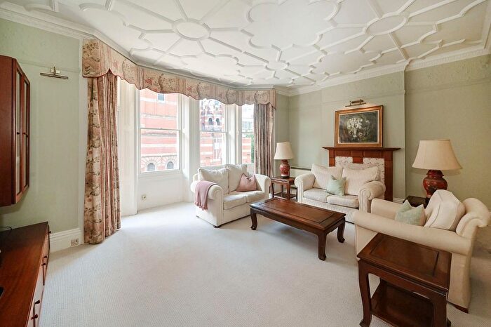 4 Bedroom Flat For Sale In Ashley Gardens, Ambrosden Avenue, Victoria, SW1P