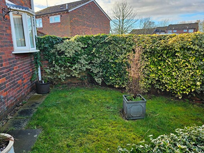 3 Bedroom End Of Terrace House For Sale In Owen Walk, Stafford, Staffordshire, ST17