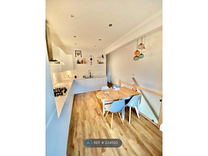 3 Bedroom Flat To Rent In Alexandra Park, London, N22