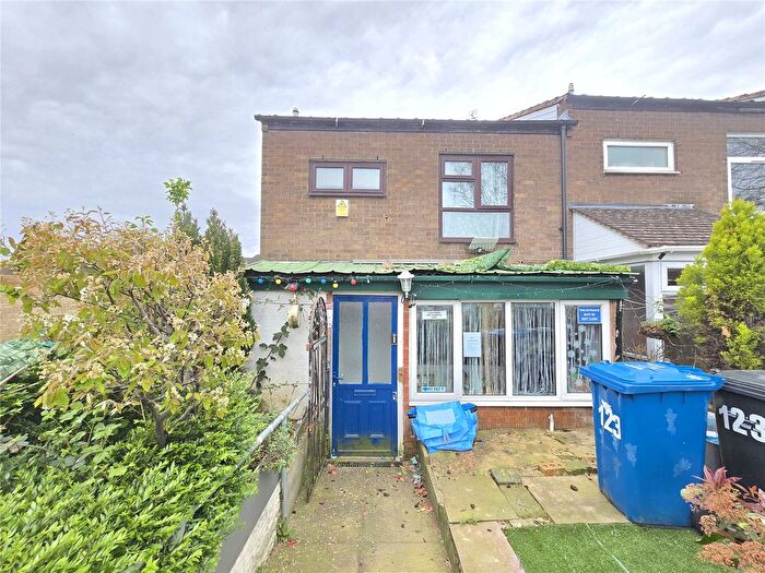 3 Bedroom End Terrace House For Sale In Chapelon, Tamworth, Staffordshire, B77