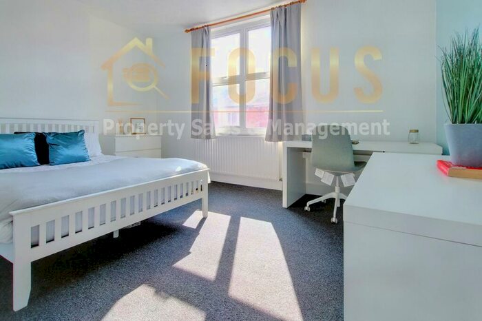 4 Bedroom Terraced House To Rent In Lytham Road, Leicester, LE2