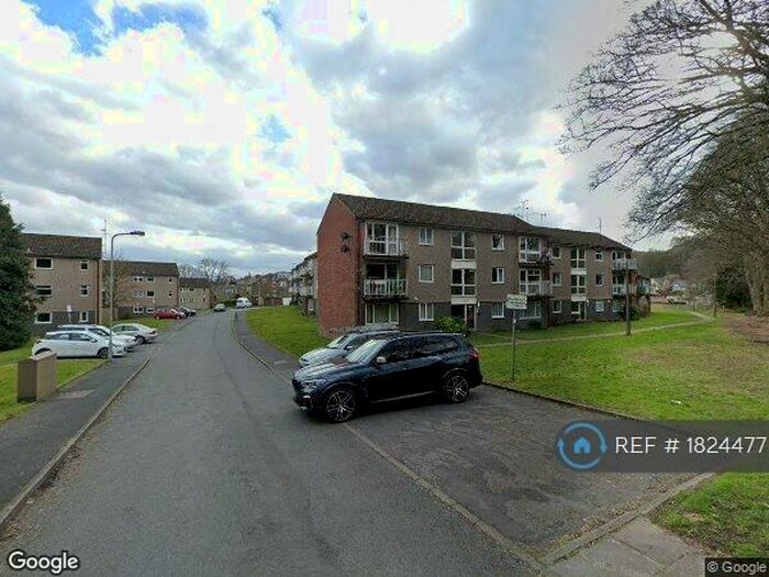 1 Bedroom Flat To Rent In Cliffe Gardens, Shipley, BD18