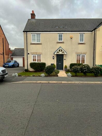 3 Bedroom Semi-Detached House To Rent In Windward Avenue, Fleetwood FY7