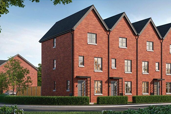 3 Bedroom End Of Terrace House For Sale In Wesley Street, Heywood, OL10