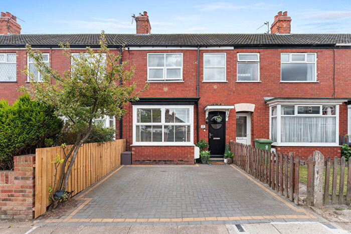 3 Bedroom Terraced House For Sale In St. James Avenue, Grimsby, DN34