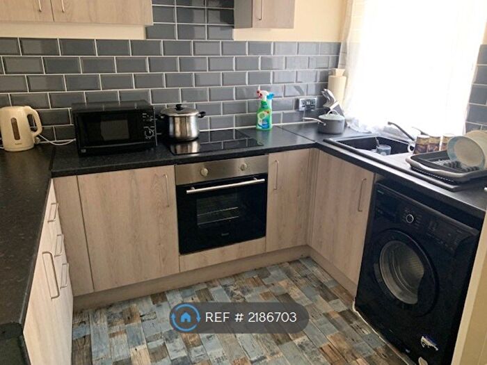 2 Bedroom Terraced House To Rent In Burton Road, Barnsley, S71