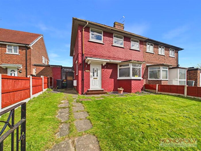 3 Bedroom Semi-Detached House For Sale In Broxton Road, Wrexham, LL13