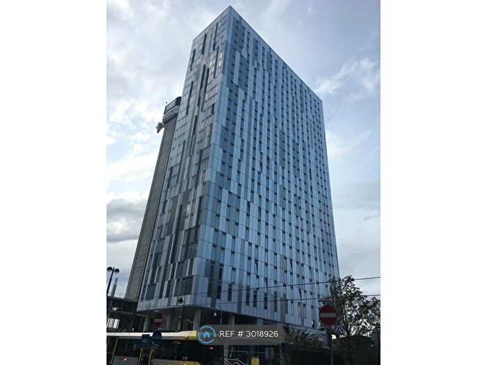 Studio To Rent In Michigan Point Tower B, Salford, M50