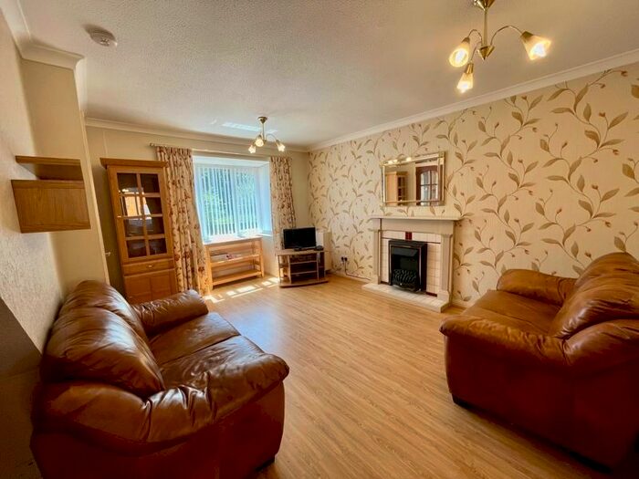 3 Bedroom Semi-Detached House To Rent In Common Lane, Leigh, WN7