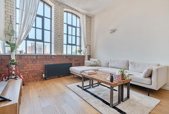 2 Bedroom Flat For Sale In The Robinson Building, Norfold Place, Bristol, BS3