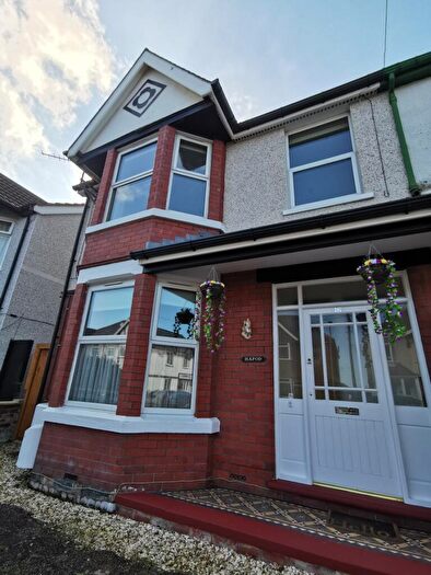2 Bedroom Flat To Rent In Pendorlan Avenue, Colwyn Bay, LL29